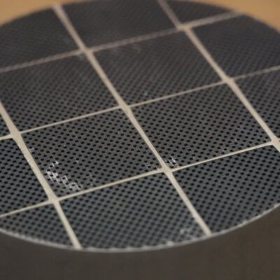 Mua Phục hồi liên tục thụ động và kim loại gốm mật ong CDPF 300cpsi để kiểm soát khói đen sản xuất trực tuyến