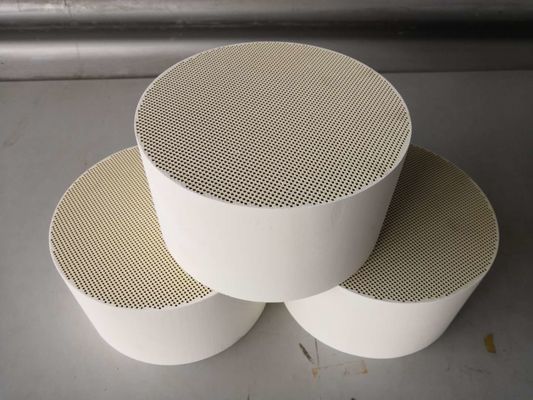 Mua DPF xúc tác áp suất ngược thấp với giảm áp suất thấp và dòng chảy cao để kiểm soát khí thải diesel sản xuất trực tuyến