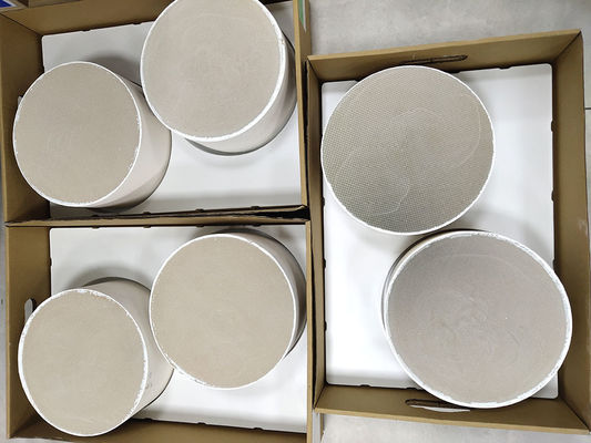 Mua 300Cell Scr Denox Chất liệu xúc tác Asc Chất xúc tác trượt Amoniac sản xuất trực tuyến