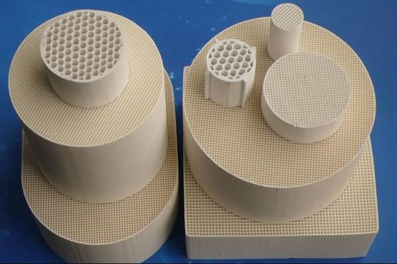 Mua Bộ lọc xúc tác gốm 300 Cpsi Bộ chuyển đổi xúc tác Honeycomb 101,6mm sản xuất trực tuyến