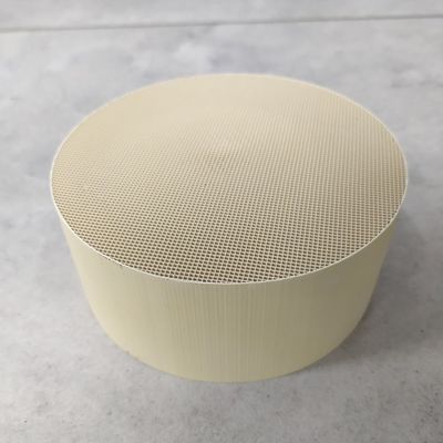 Mua Chất xúc tác nguyên khối bằng gốm bạch kim xốp cho động cơ diesel Euro 5 V sản xuất trực tuyến