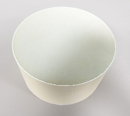 Nitrogen Dioxide Giảm Nox Xúc tác Tua bin khí 400 Cpi Vanadi Vonfram Titan